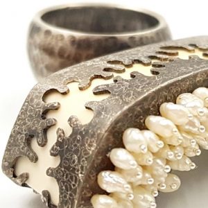 rcdtCRAZY RING 4 bague argent patine os perles grain de riz 2018 Patricia Lemaire3wp 2